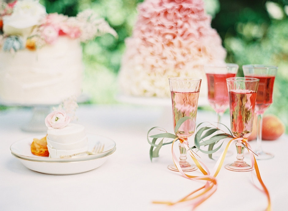 Fine art wedding planner
