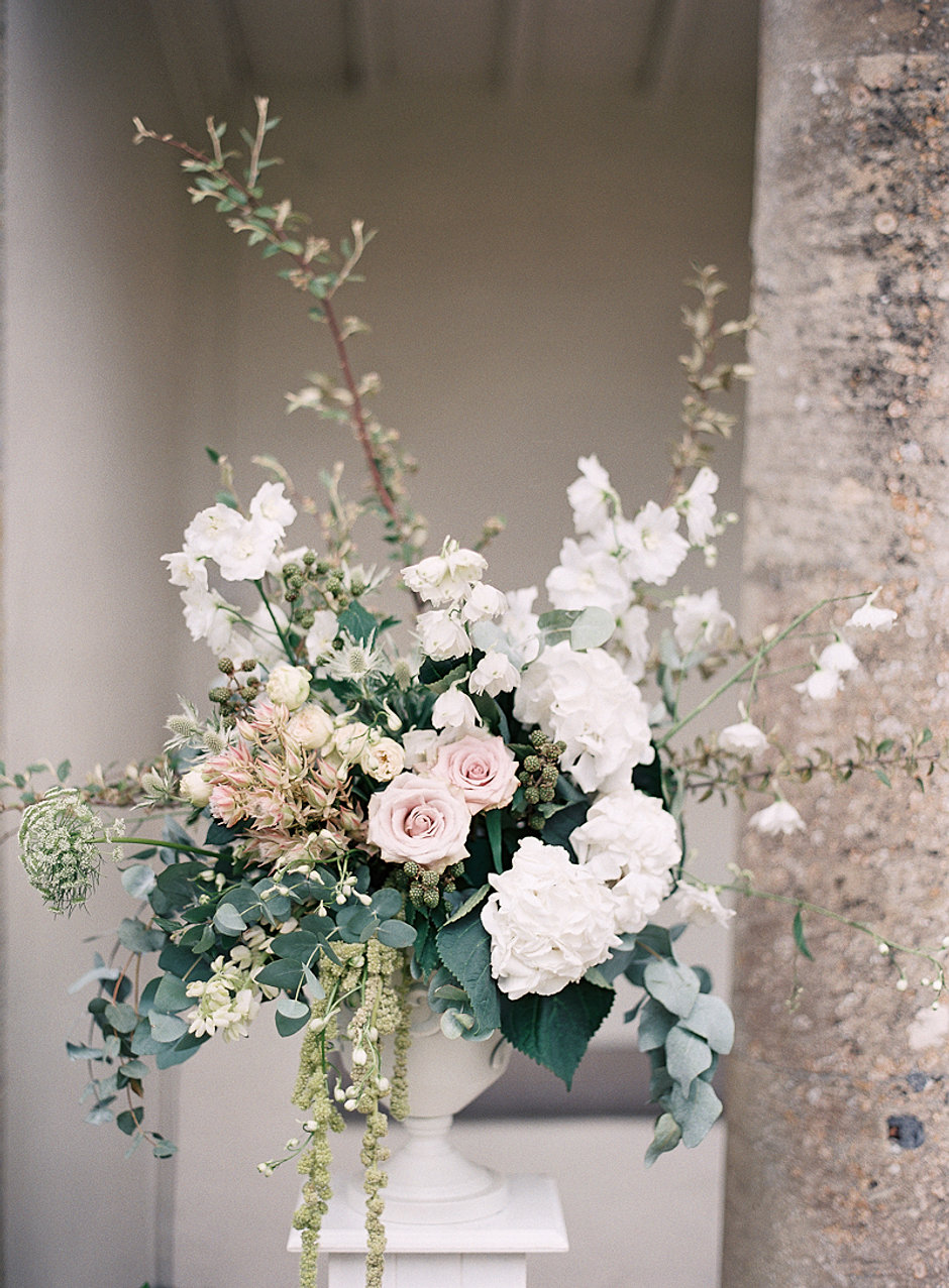 fine art luxury wedding planner
