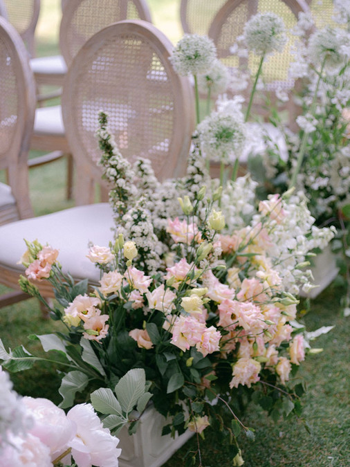 STUDIO SORORES BY JESSIE WESTWOOD PRESTIGE LUXURY BESPOKE EXCLUSIVE WEDDING AND EVENT PLANNING AND DESIGN ceremony aisle flowers uk england