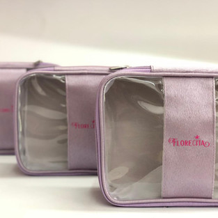 Necessaire