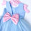 Miniatura: Vestido elegante en tonos azul y detalles rosa