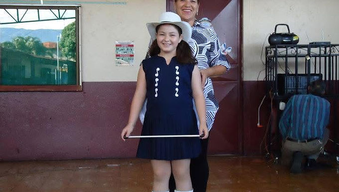 Nefraly y Docente Julia Fonseca Calvo.