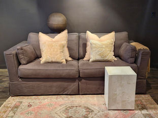 New Hampton 2.5 seater