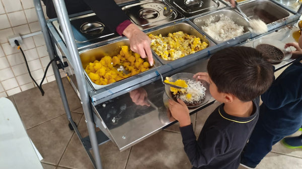 SEMED amplia estrutura para alimentação escolar com aquisição de novos buffets