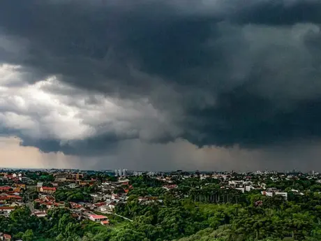 Ciclone extratropical vai causar tempestades severas no fim de semana no Paraná