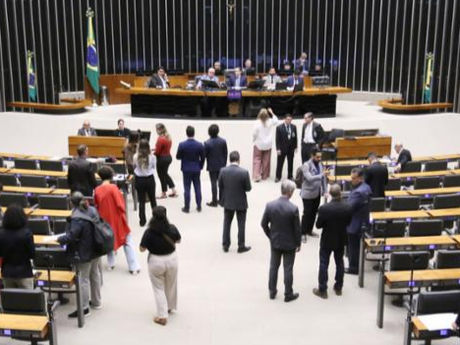 Janela para troca de partido de deputados abre dia 5; veja quem deve migrar em SC