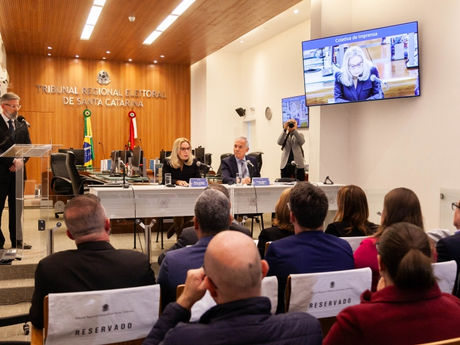 Uso de inteligência artificial deve ser o principal desafio das eleições 2024