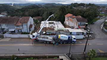Obra da nova UBS 25 de Julho avança com concretagem da estrutura térrea