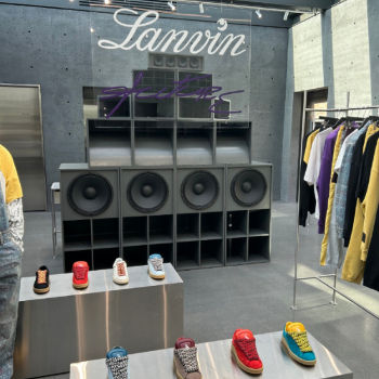 SSENSE,  Display, Creative, Designer, Installation, Fashion, Cabinet Making, Plywood, Affichage, Créatif, Designer, Installation, Mode, Ébénisterie, Contreplaqué, MDF, uMake