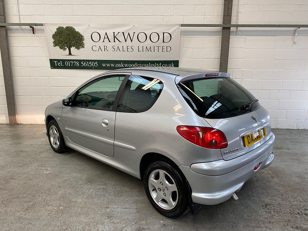 Thumbnail: 2005 '05' Peugeot 206 1.1i Sport