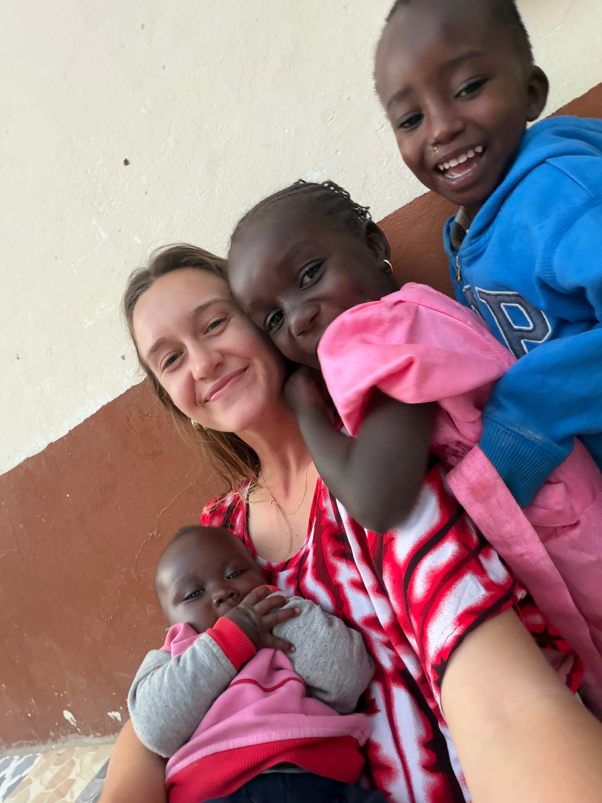 Sibling pile + baby Lamin!