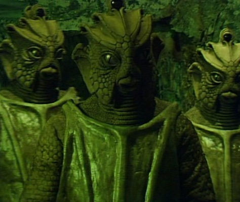 Reptilian Creatures Attack Sea Base to Destroy Humanity: WARRIORS OF THE DEEP