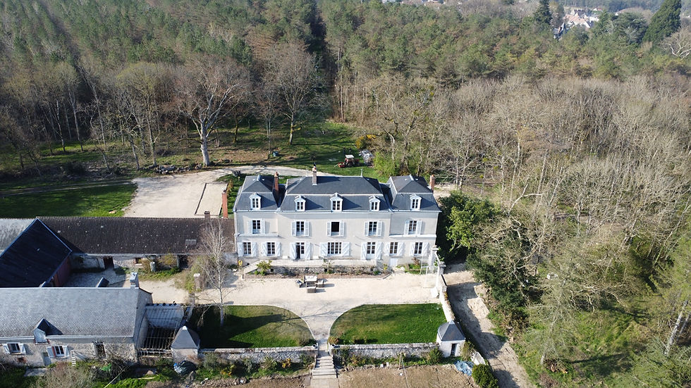 Château de Vaugelay- vue du ciel