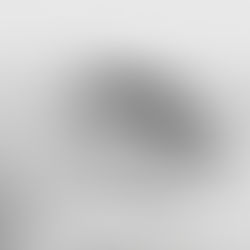 The New Solarism's "The Kiss" - De pelgrimstocht van een viool door eenzaamheid en geluid