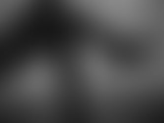 "Plaything": The Silhouet's Spookachtige dans tussen duisternis en licht