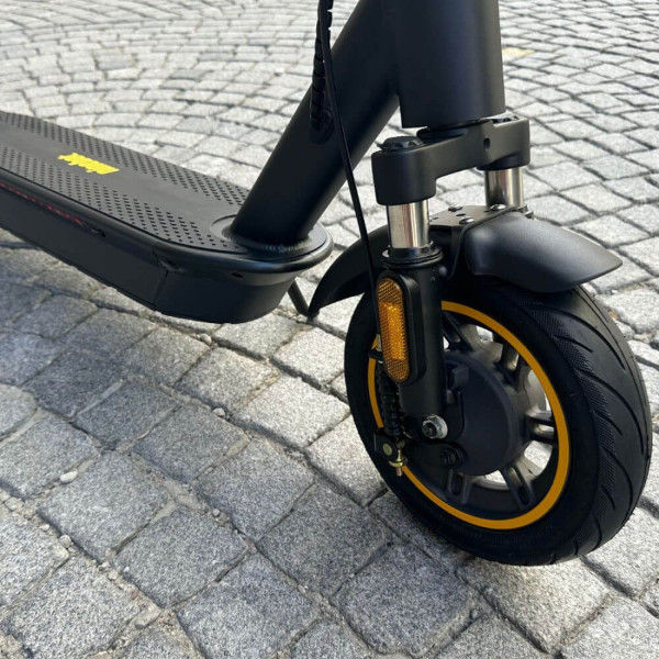 Прев'ю: Електросамокат Ninebot G30 350Вт MAX 36V - 10.4 Ач