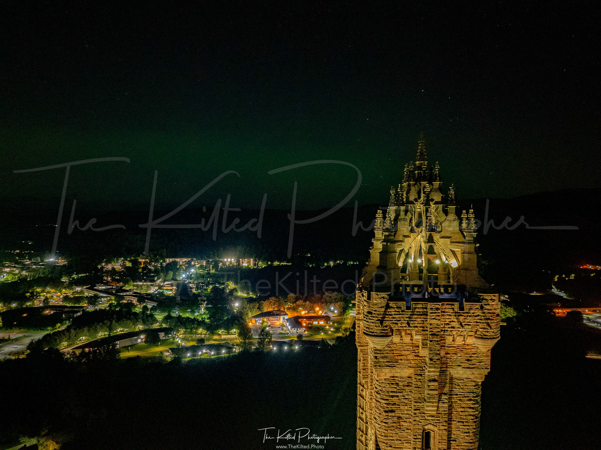 IMG01403 - Wallace Monument and Northern Lights