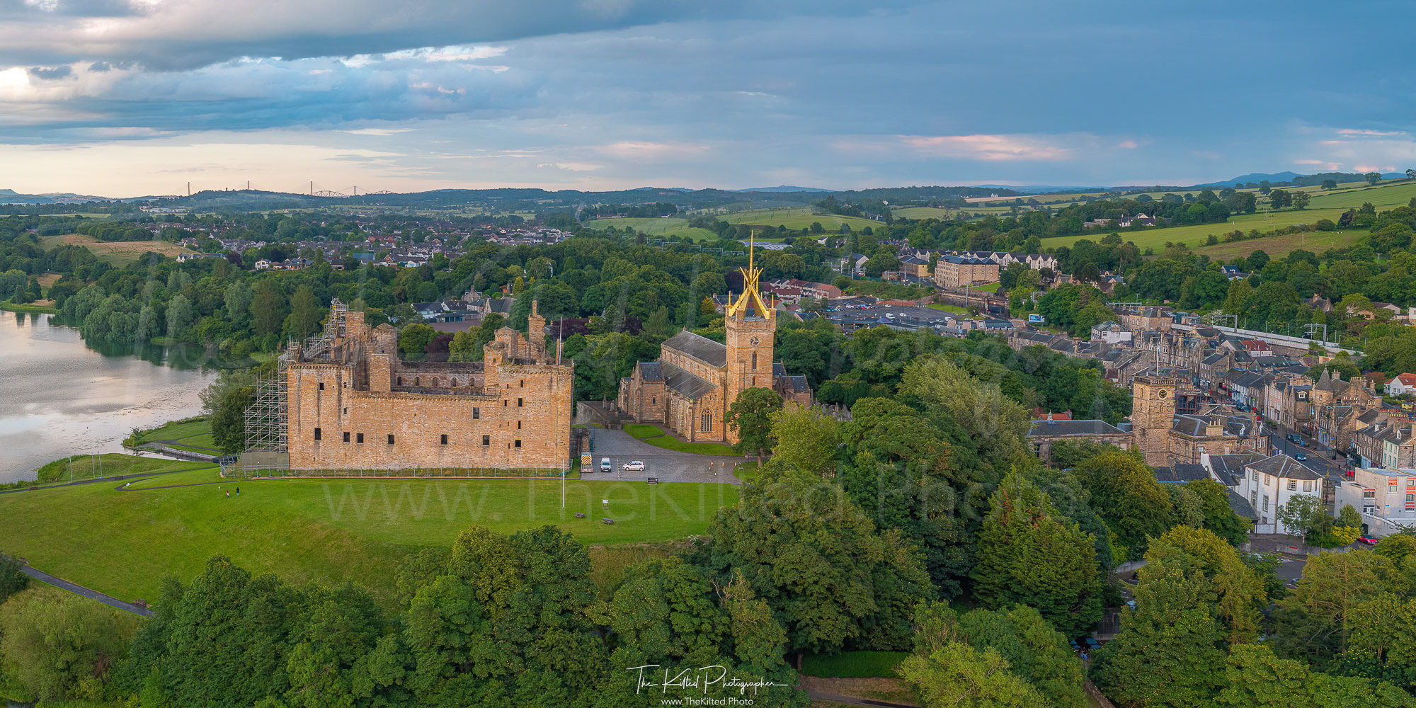 IMG01269 - Linlithgow (2x1)