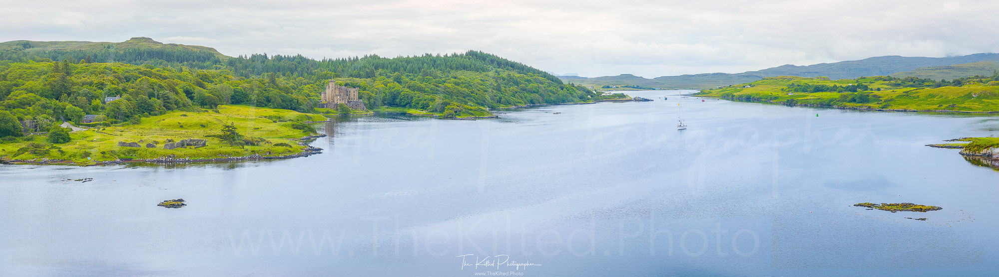 IMG01243 - Dunvegan Castle (4x1)
