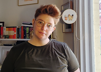 Sarah Giles, headshot.png