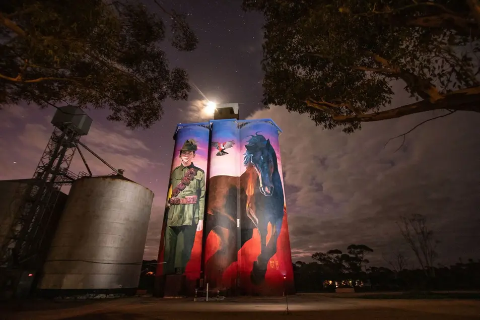 Artist Melbourne, best artist melbourne, australian artist, street artist melbourne, best street artist in melbourne, portrait artist melbourne, best artist in melbourne, best wall artist, wall artist, mural artist melbourne, mural artist, archibald prize, australian artist, graincorp, silo art trail, silo art, silo art victoria