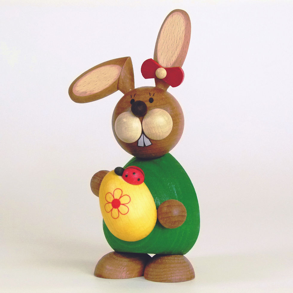 Ullrich Osterhase stehend mit großen gelbem Ei & Käfer 12,0 cm groß