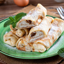 Pfannkuchen mit Quark und Rosinen
