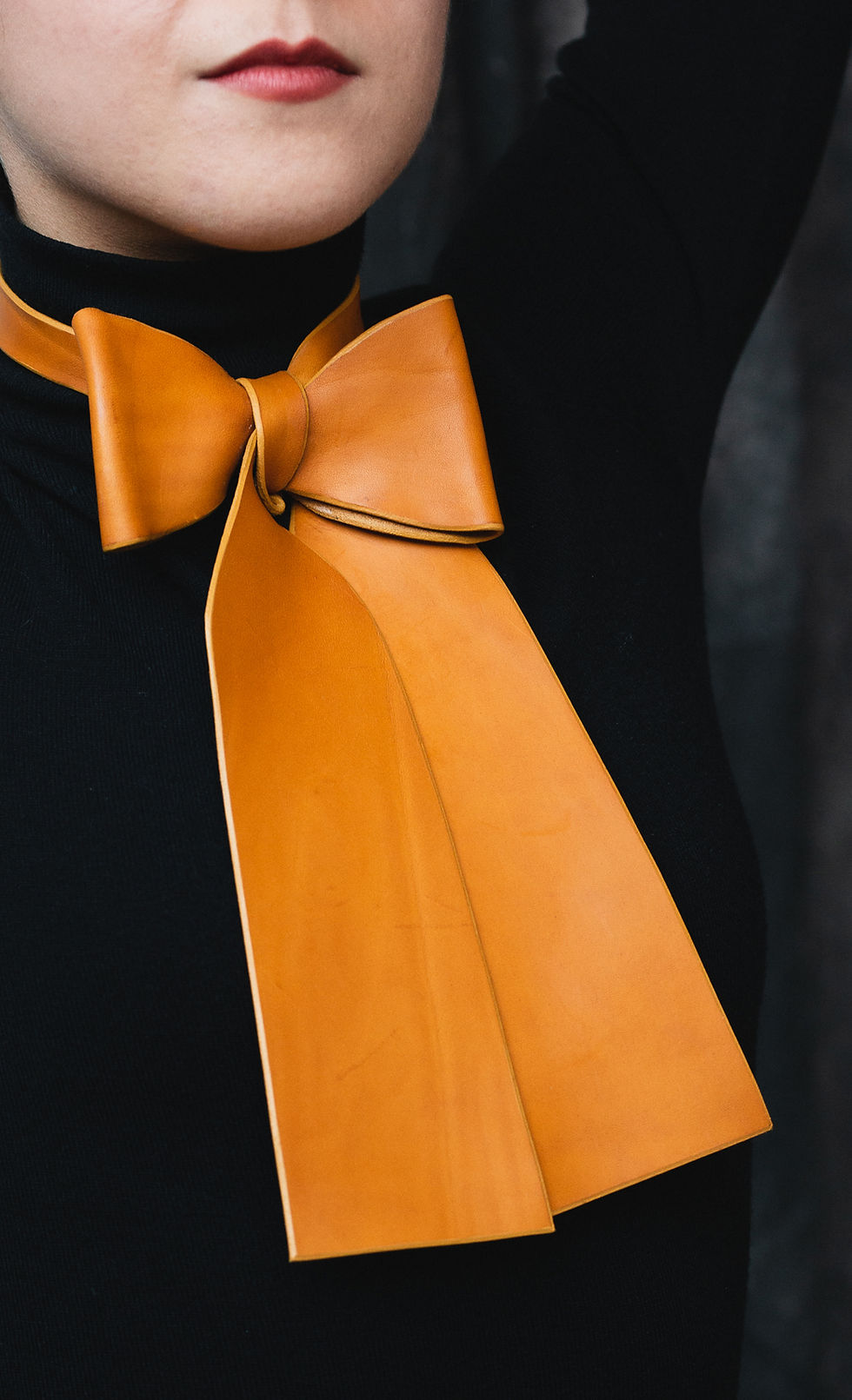 Lavallière en Cuir Jaune