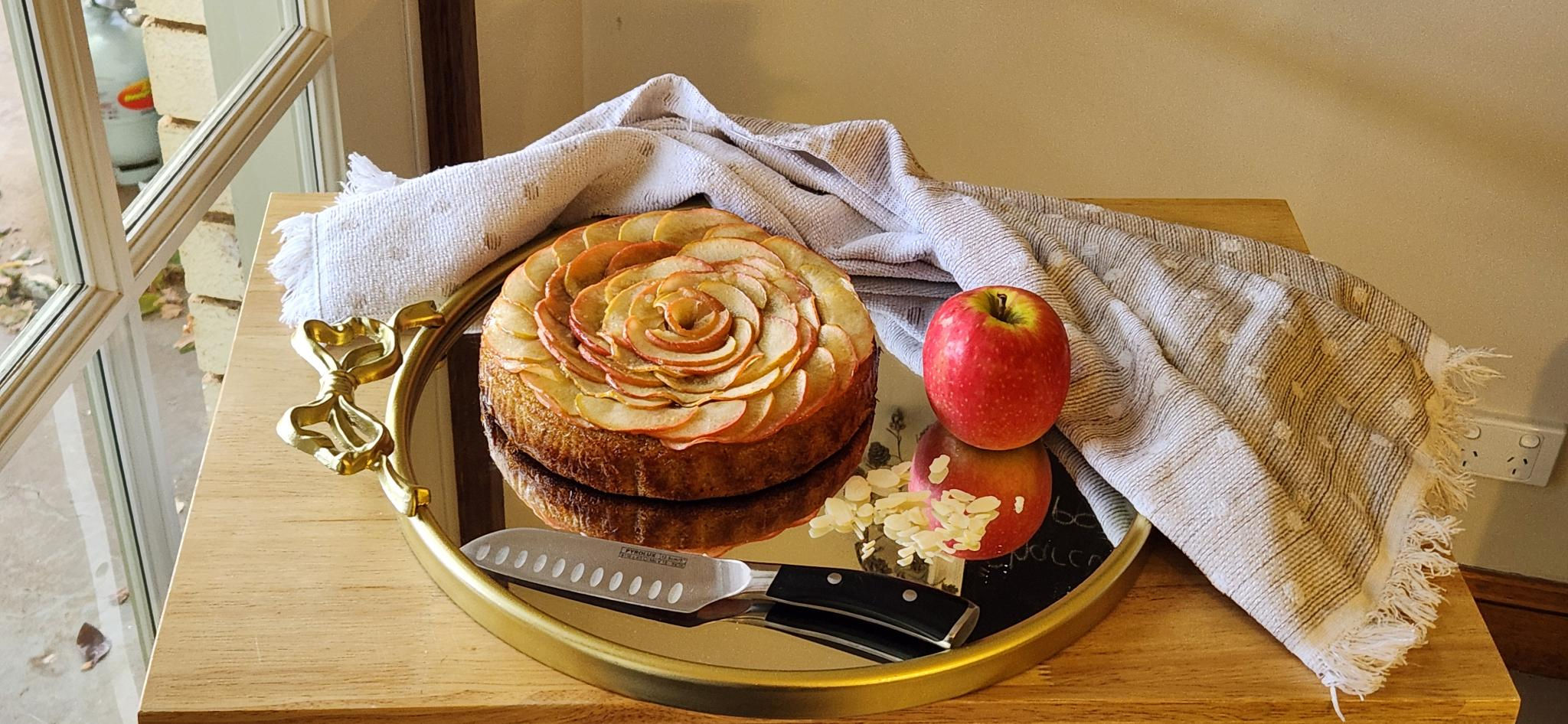Apple Rose Cake