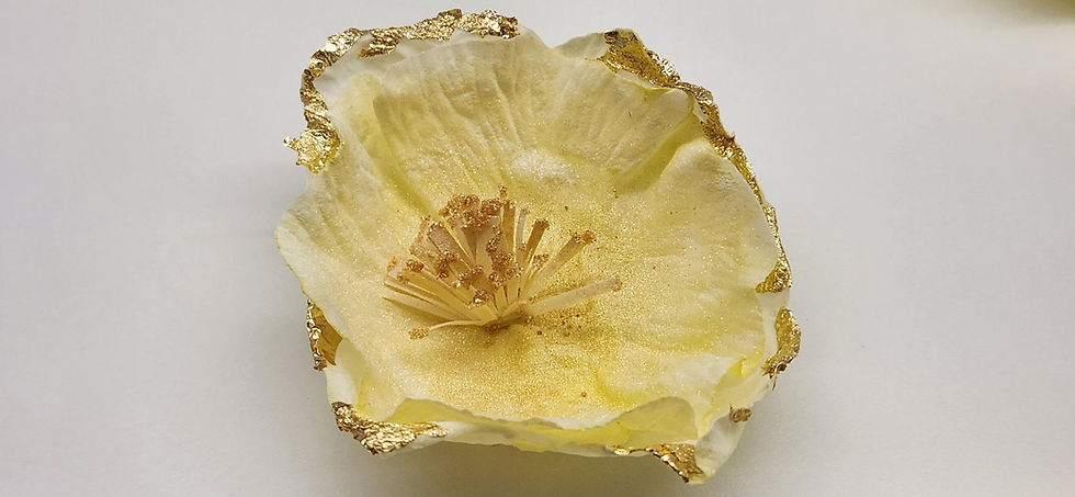 Wafer Paper Gold Flower