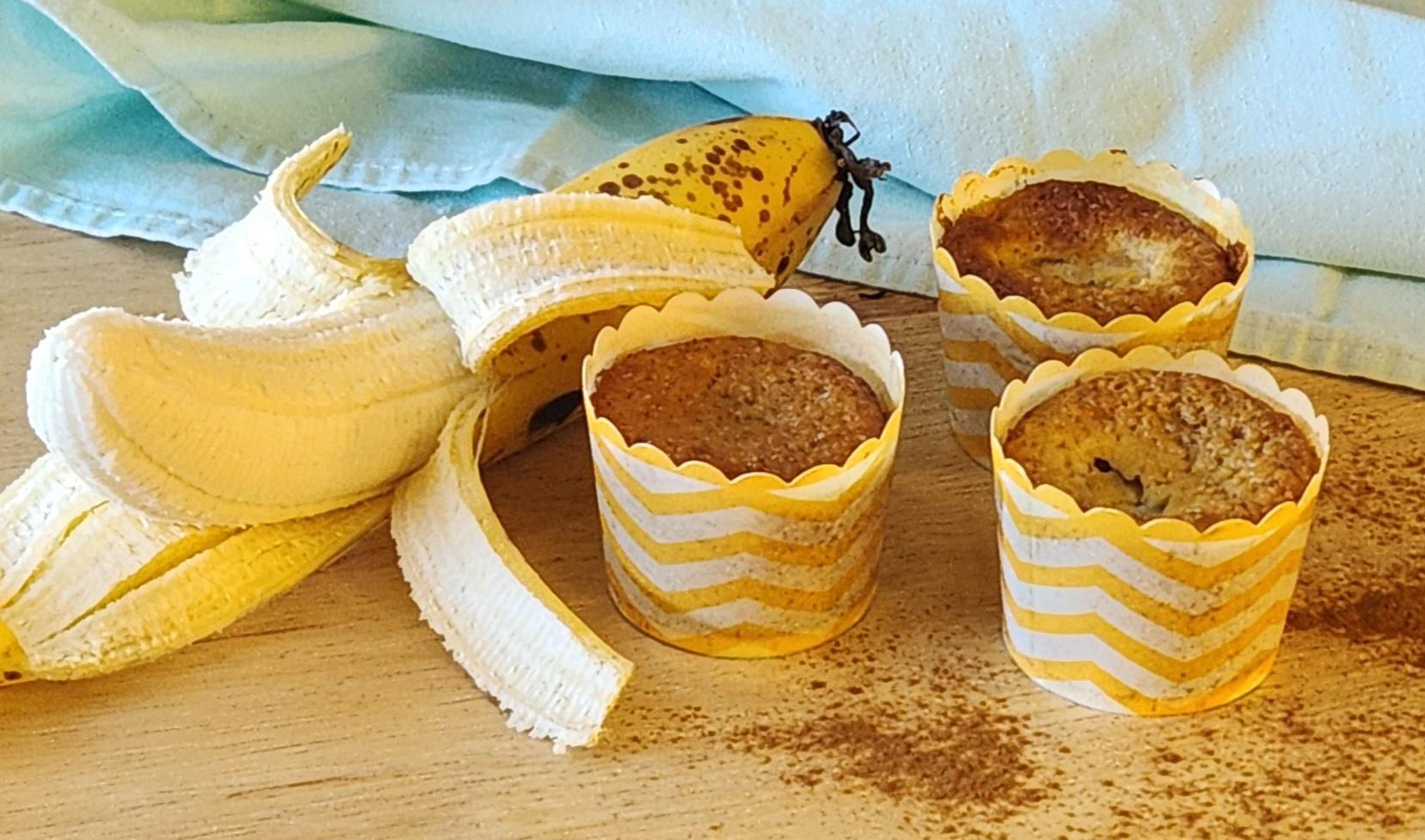 Spiced Cinnamon Toffee Banana Cupcakes
