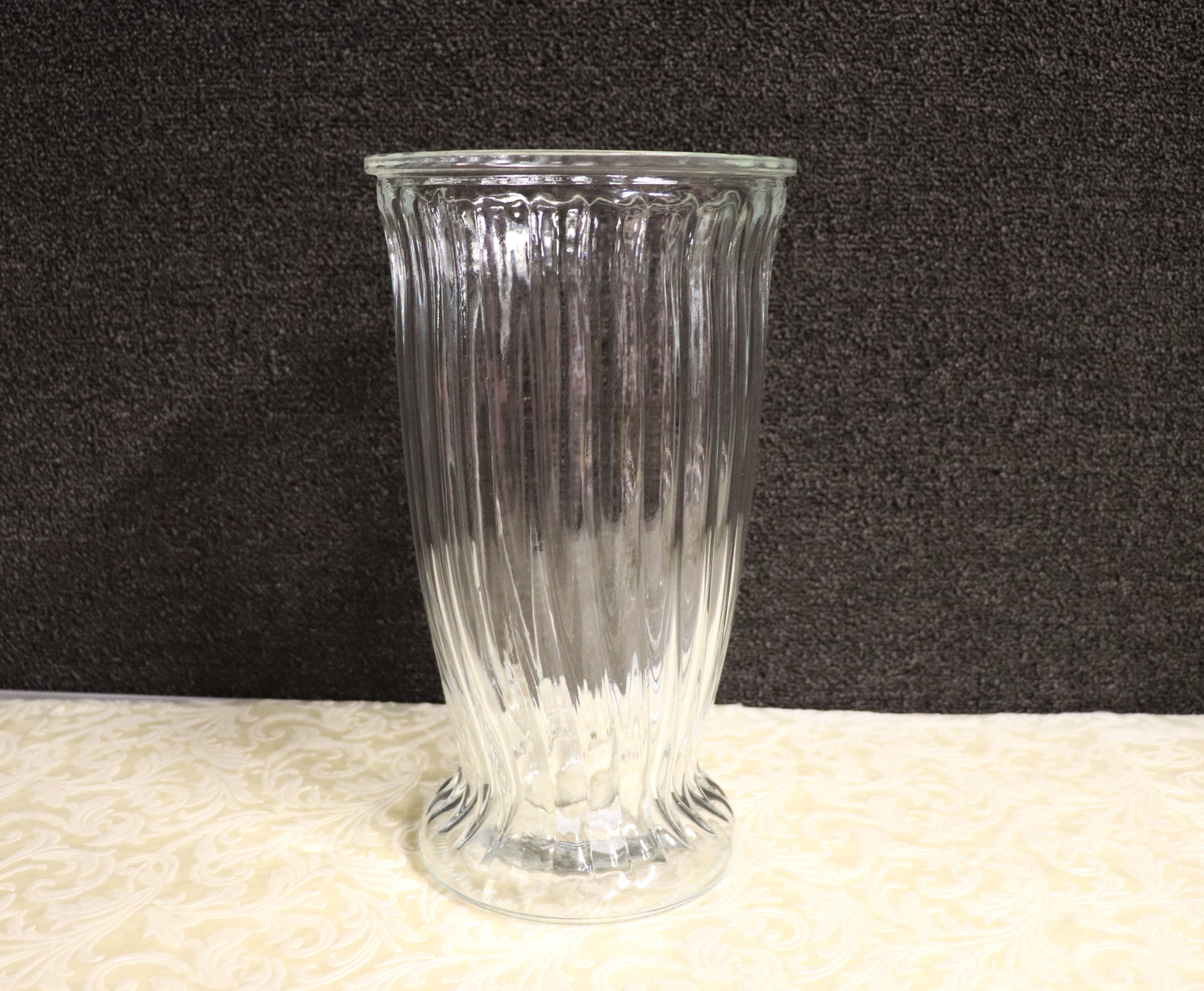 3dz Ribbed Vase