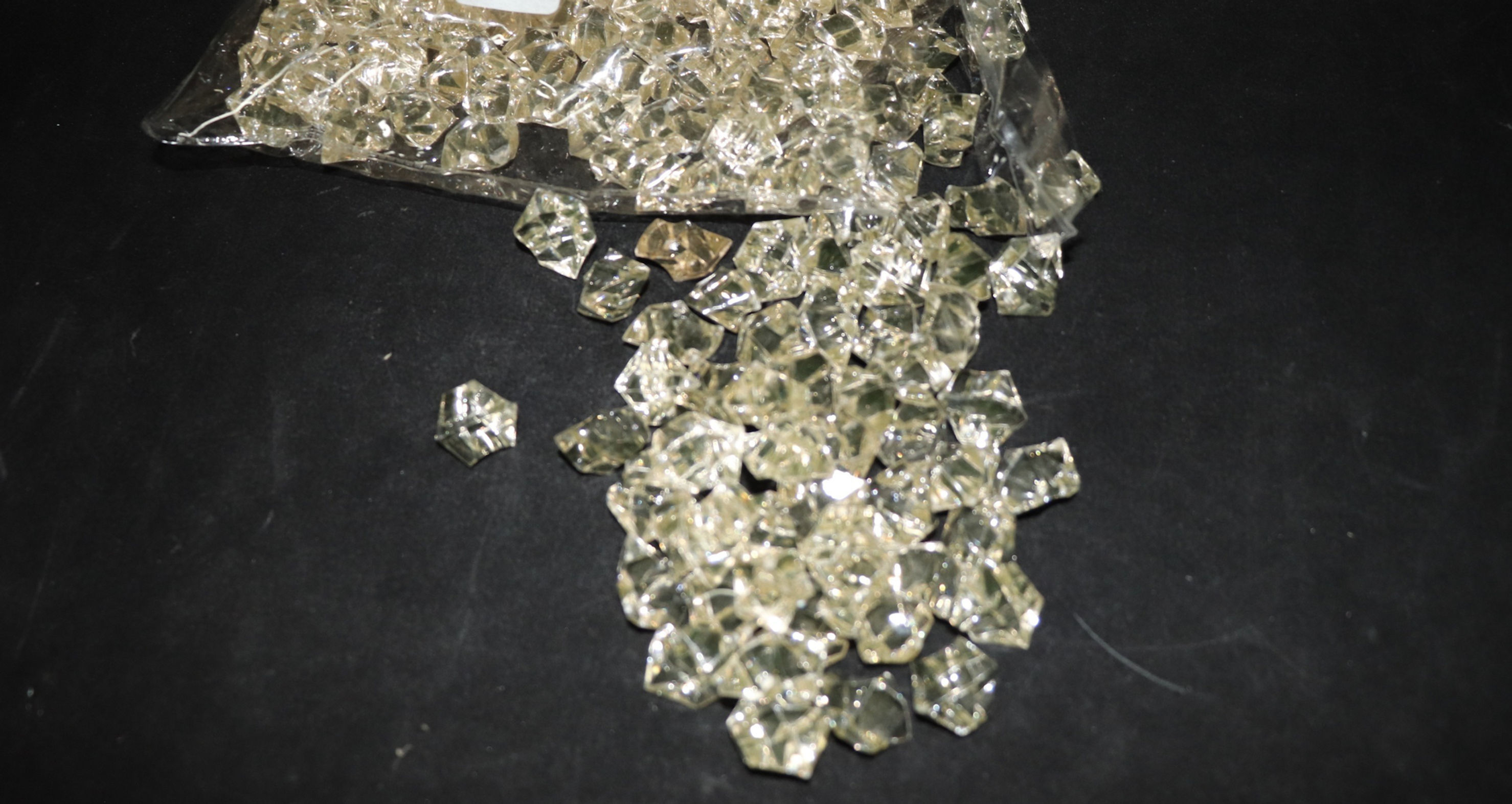 Champagne Acrylic Lucky Stone 400g