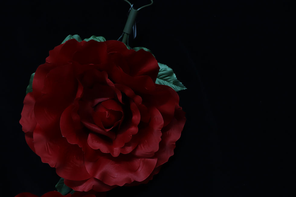 Thumbnail: Rose Garland - Red