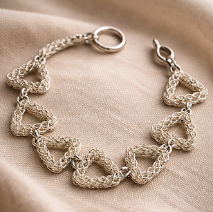 ChatGPT Image 10 feb 2026, 07_04_35 p.m..png