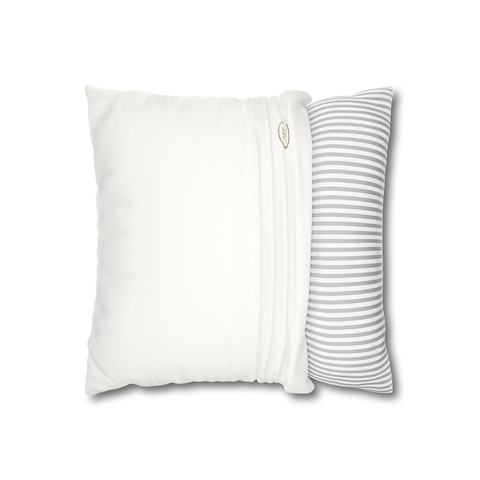 Miniaturbild: Square Pillowcase by Agatha - White