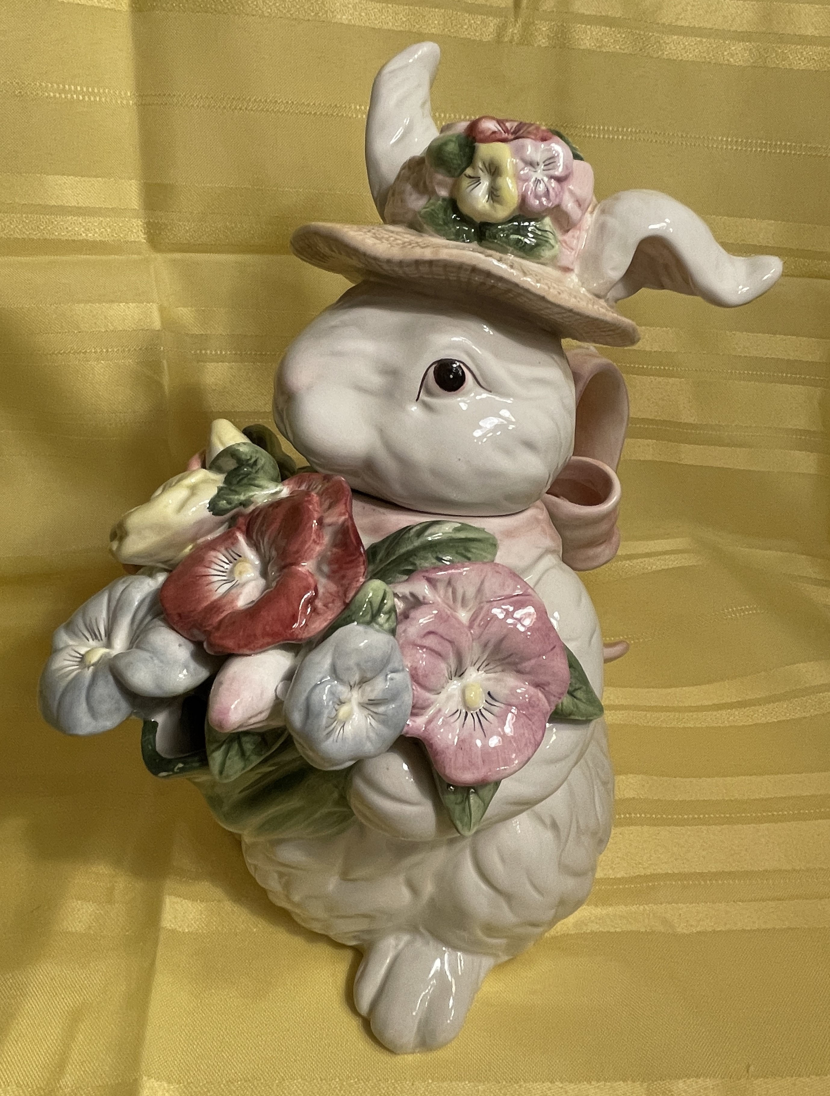Floral Bouquet Rabbit Teapot Front view