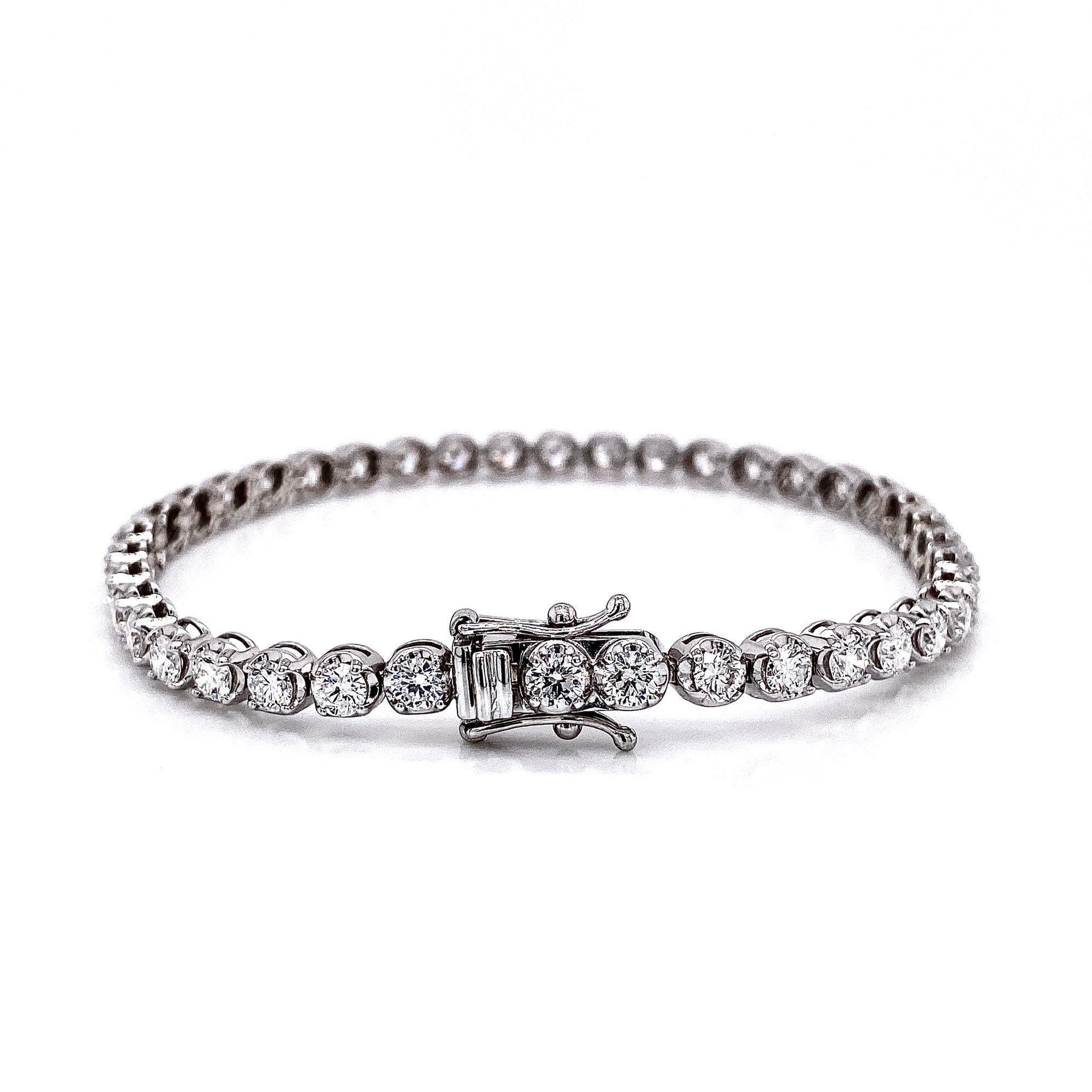 14kt White Gold 5.58ctw Round Diamond Tennis Bracelet