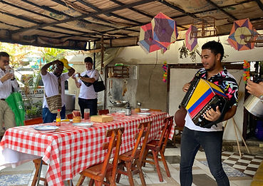 Entre vallenatos y acordeones, turismo cultural en Getsemaní, Cartagena