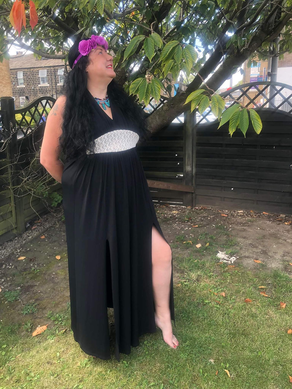 Thumbnail: Boho dress with accessories 