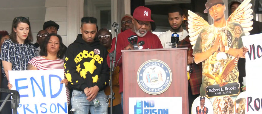 Robert Brooks family, friends and supporters gathered at Assemblyman Demon Meek's office to advocate for prison reform