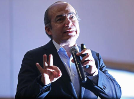 “Un cártel funcionaba desde el gobierno, ¿no sabía Calderón?”: AMLO