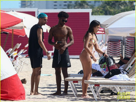 alisha-boe-maia-reficco-more-hit-the-beach-on-day-off-82.jpg
