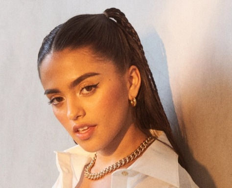 Maia Reficco d’Original Sin - Qui est « A » ? | Style Caster