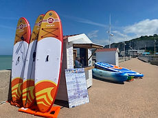 Point plage Saint-Valery avec ses kayaks et paddles