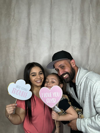 Photo Booth Rental NYC - Capture ur Smile Photobooth
