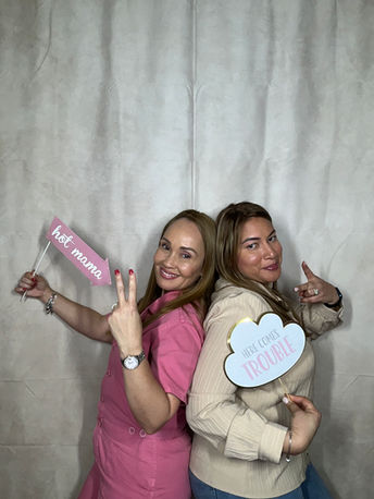 Photo Booth Rental NYC - Capture ur Smile Photobooth