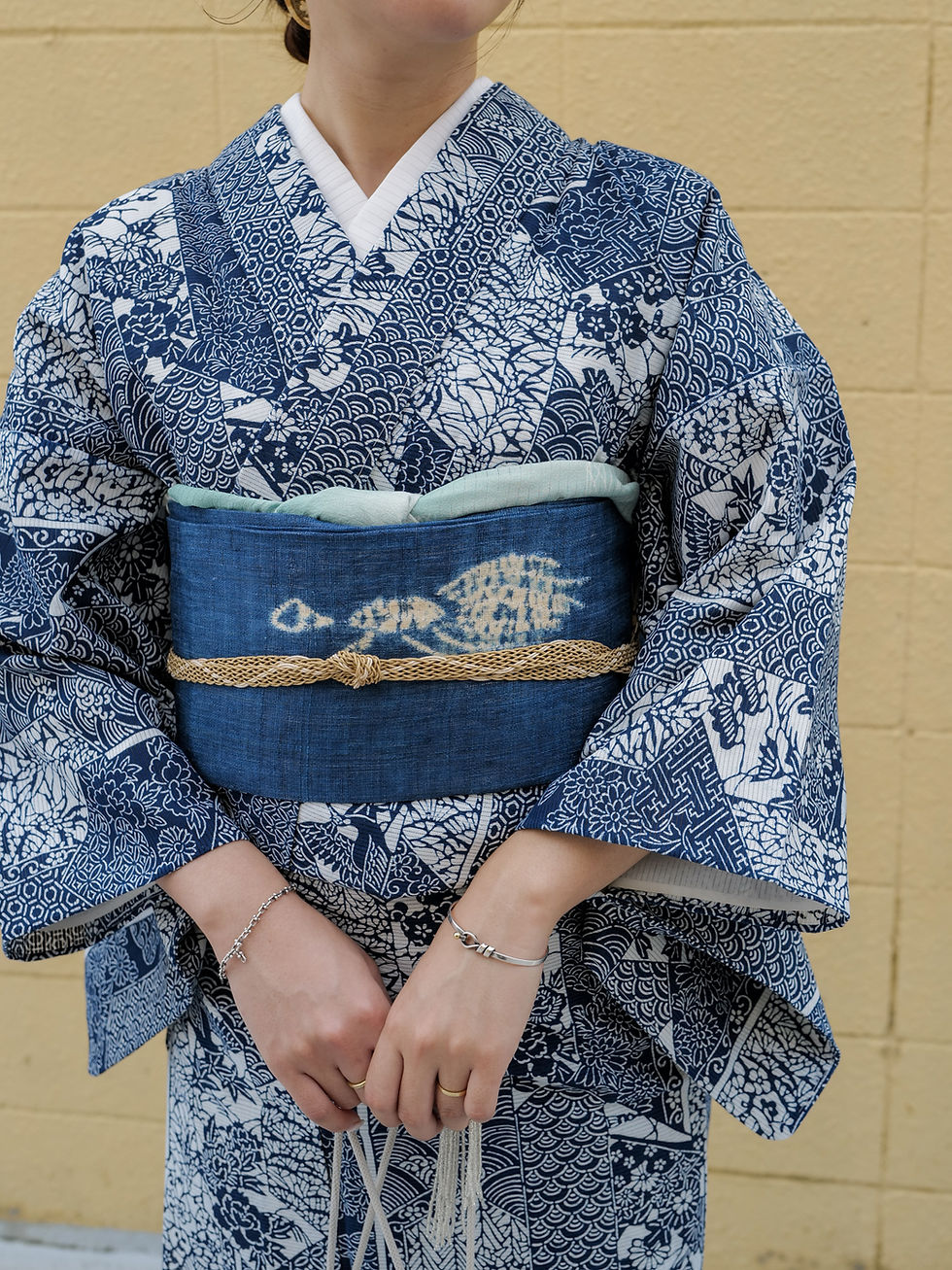 サムネイル： 本麻 藍染 蓑亀 絞り染め 透かし織 名古屋帯