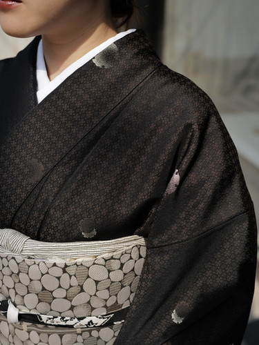 ゆうすけ様リクエスト 雪輪 飛び柄小紋 お召し 正絹着物 帯セット ゆうすけ様リクエスト 雪輪 飛び柄小紋 お召し 正絹着物 帯セット 訪問