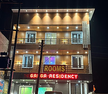 exterior (3).jpeg